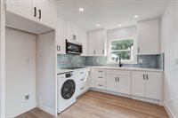 7027 SE Gladstone St, Portland, OR 97206