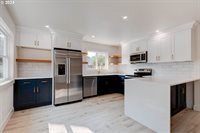 7027 SE Gladstone St, Portland, OR 97206