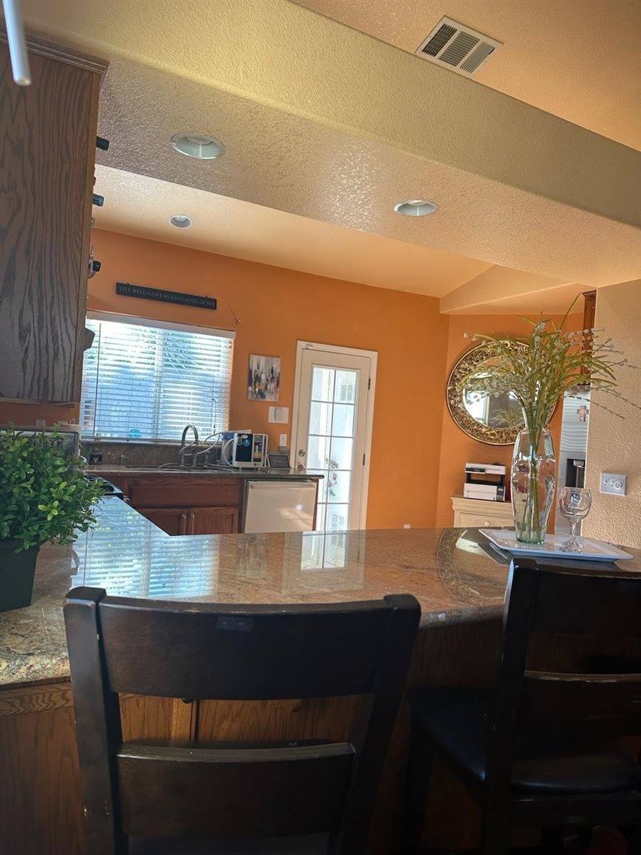 7440 High Point Lane, Sacramento, CA 95842