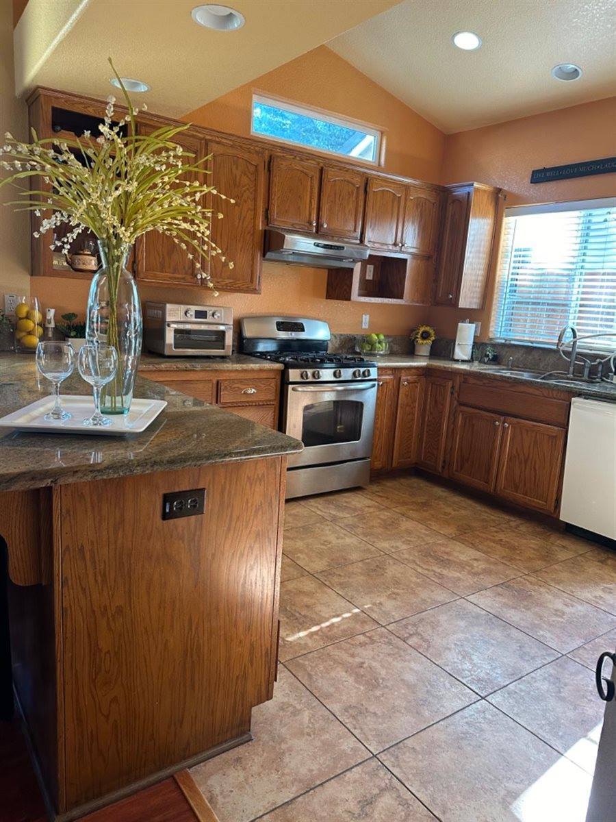 7440 High Point Lane, Sacramento, CA 95842