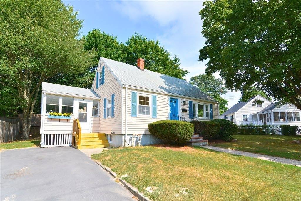 55 Cameron Rd, Norwood, MA 02062