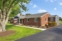 3379 Old Church Rd, Mechanicsville, VA 23111