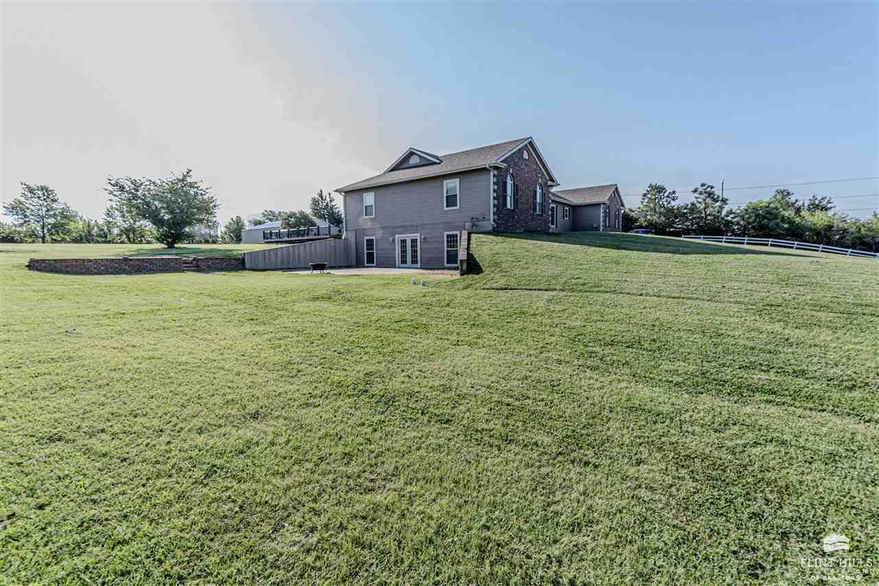 1331 South Spring Valley Road, Junction City, KS 66441