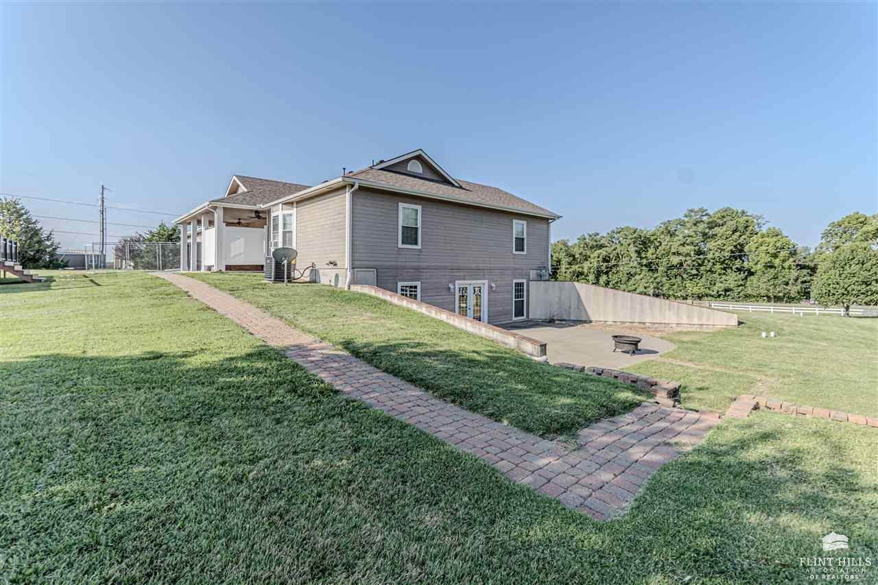 1331 South Spring Valley Road, Junction City, KS 66441