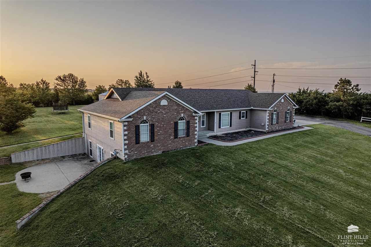 1331 South Spring Valley Road, Junction City, KS 66441