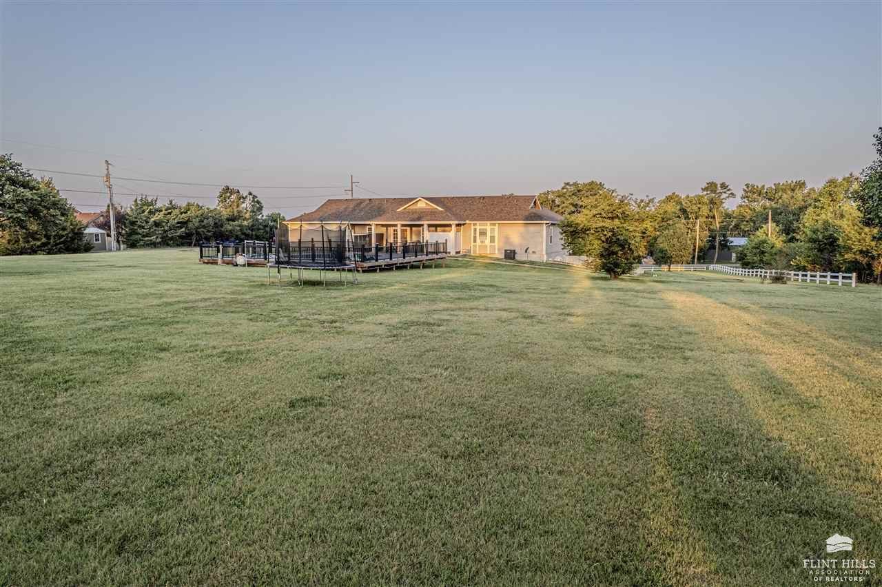 1331 South Spring Valley Road, Junction City, KS 66441