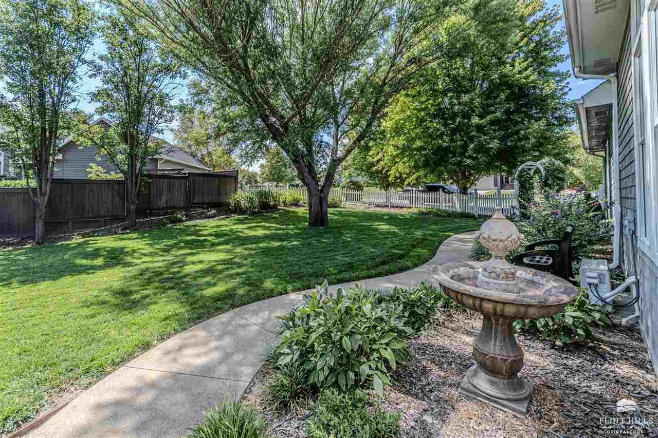 414 Coreyview Pl, Abilene, KS 67410