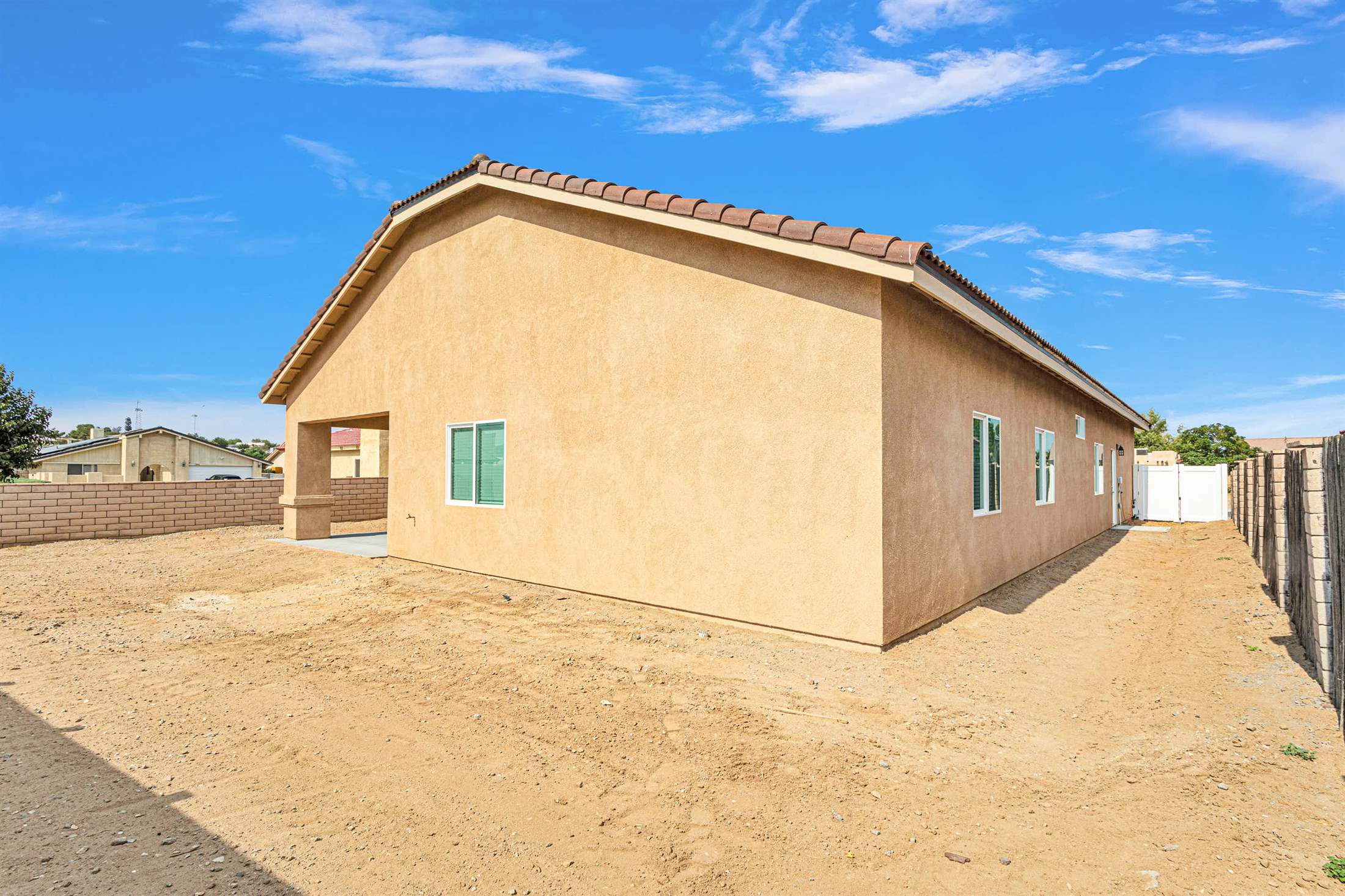 13851 Topmast, Helendale, CA 92342