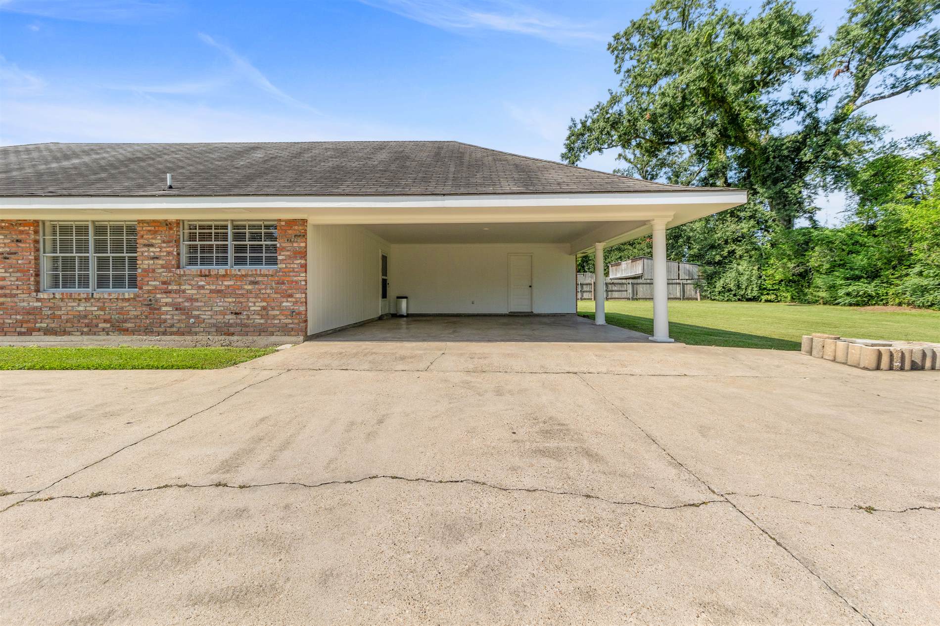 119 Michael Allen Blvd, Lafayette, LA 70501