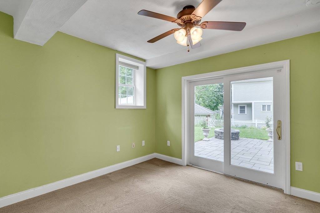 28 Kendall Rd, Lexington, MA 02421