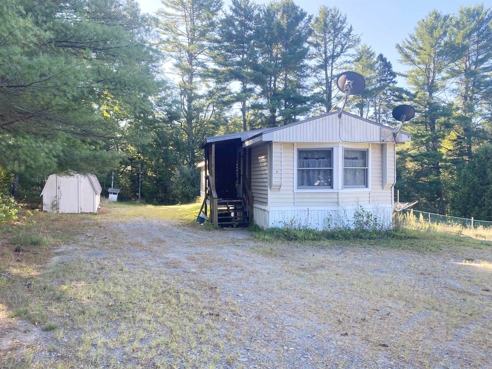 4856 Bennoch Road, Lagrange, ME 04453