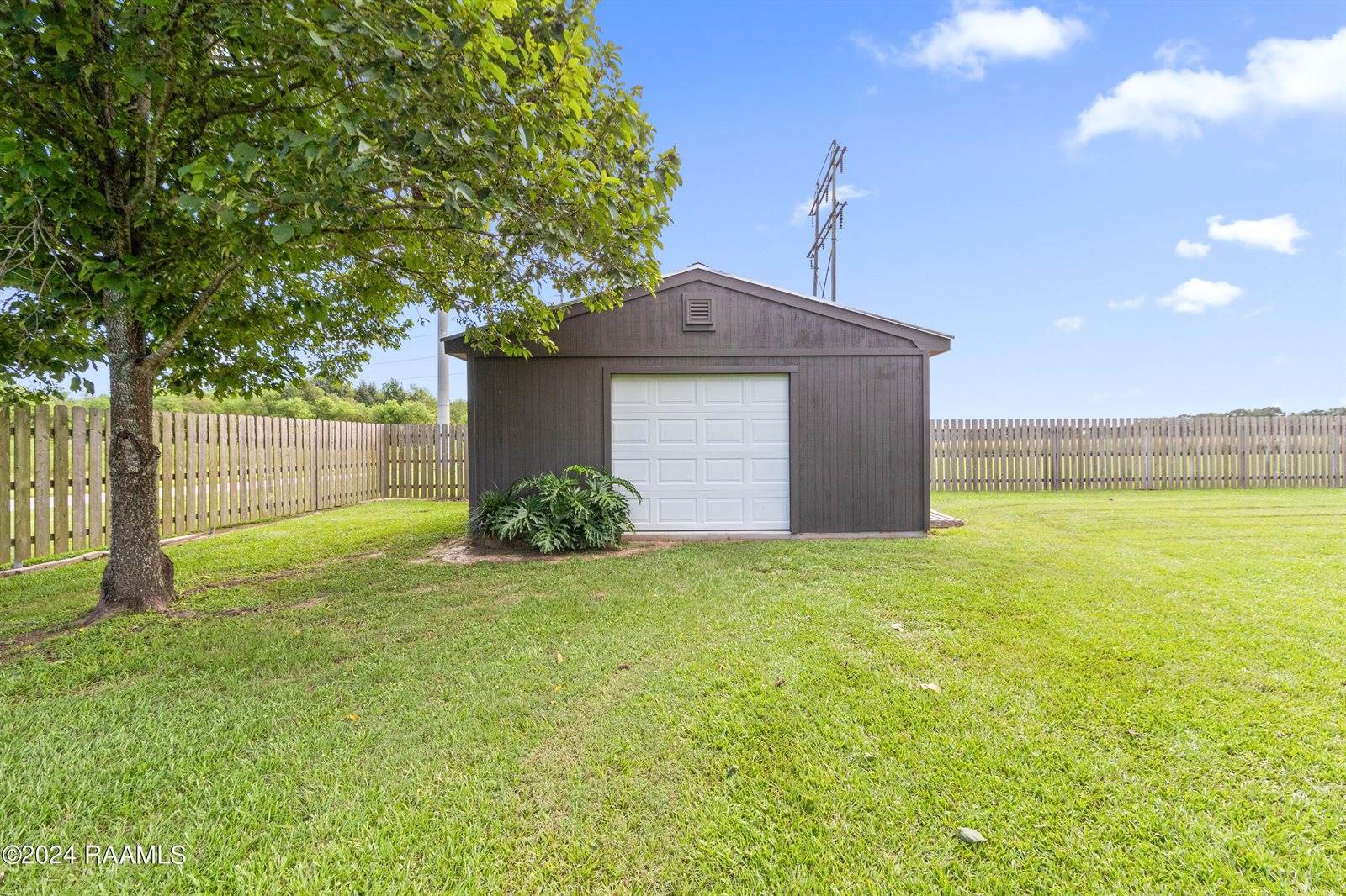 201 Jenkins Road, Duson, LA 70529