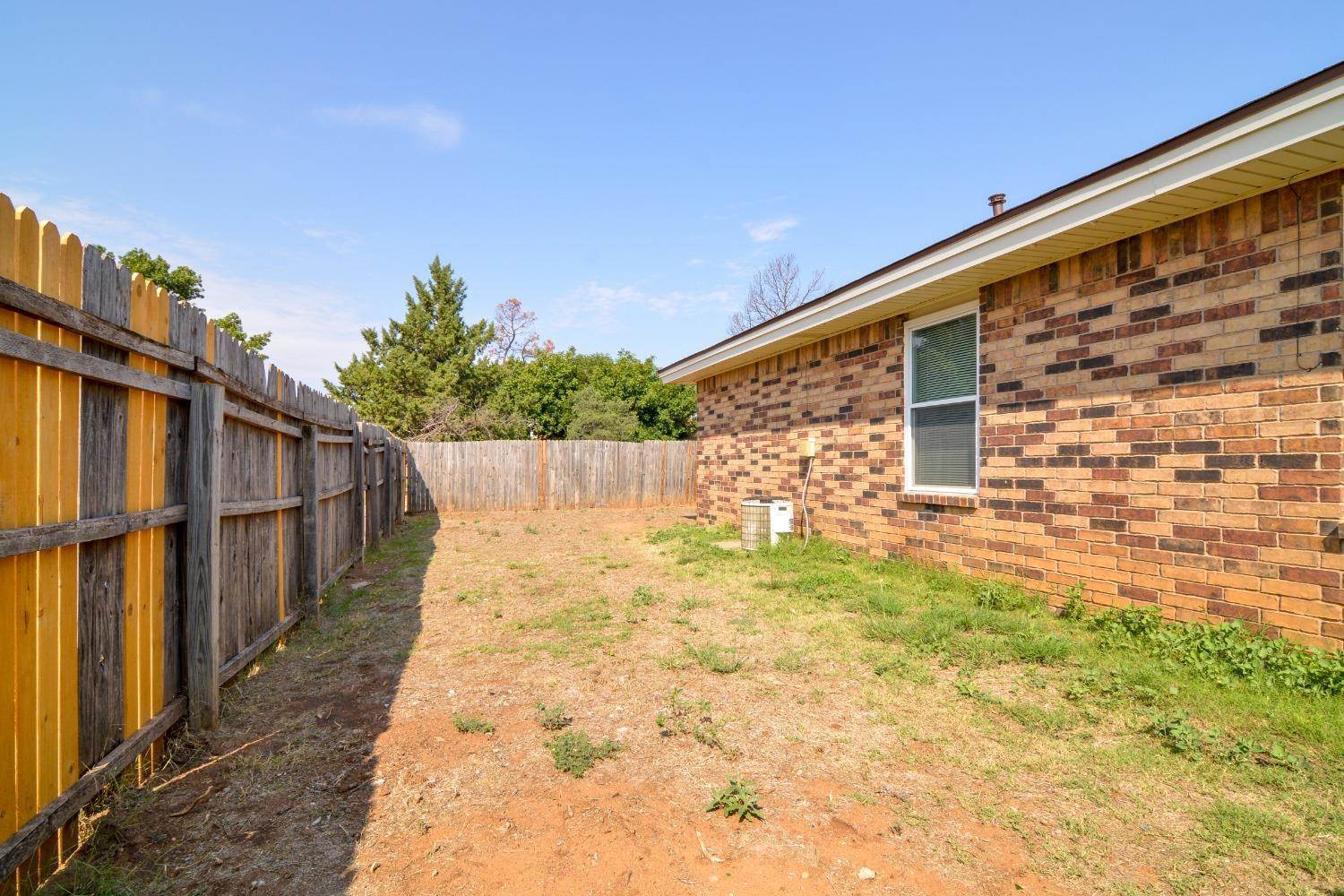 8214 Vernon Avenue, Lubbock, TX 79423