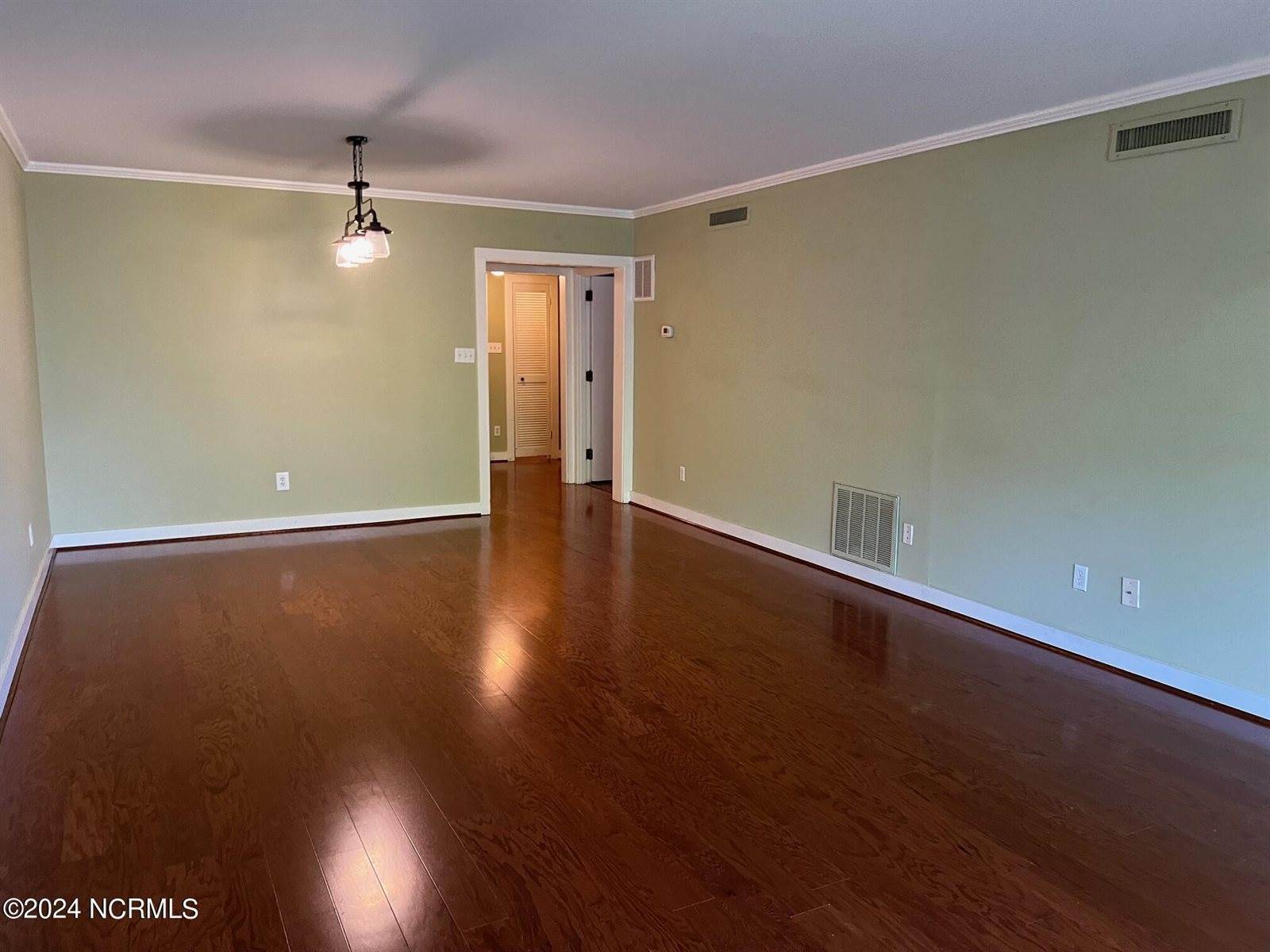 160 South May Street, Apt 1, Southern Pines, NC 28387