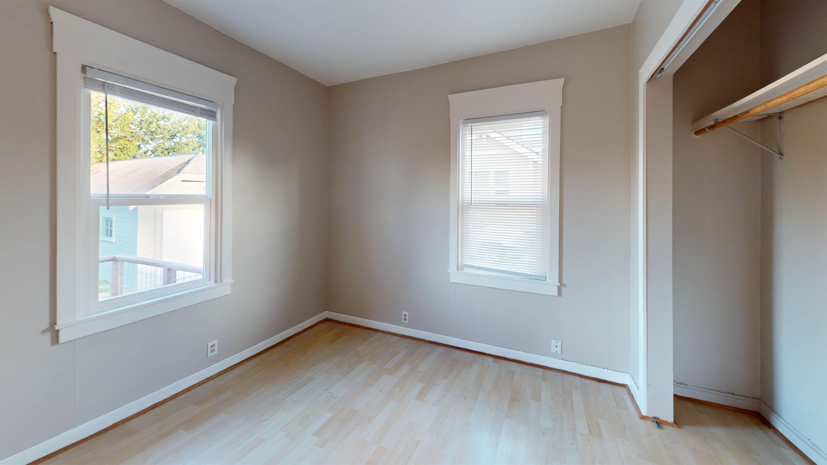 1418 Douglas Street, Mount Vernon, WA 98273