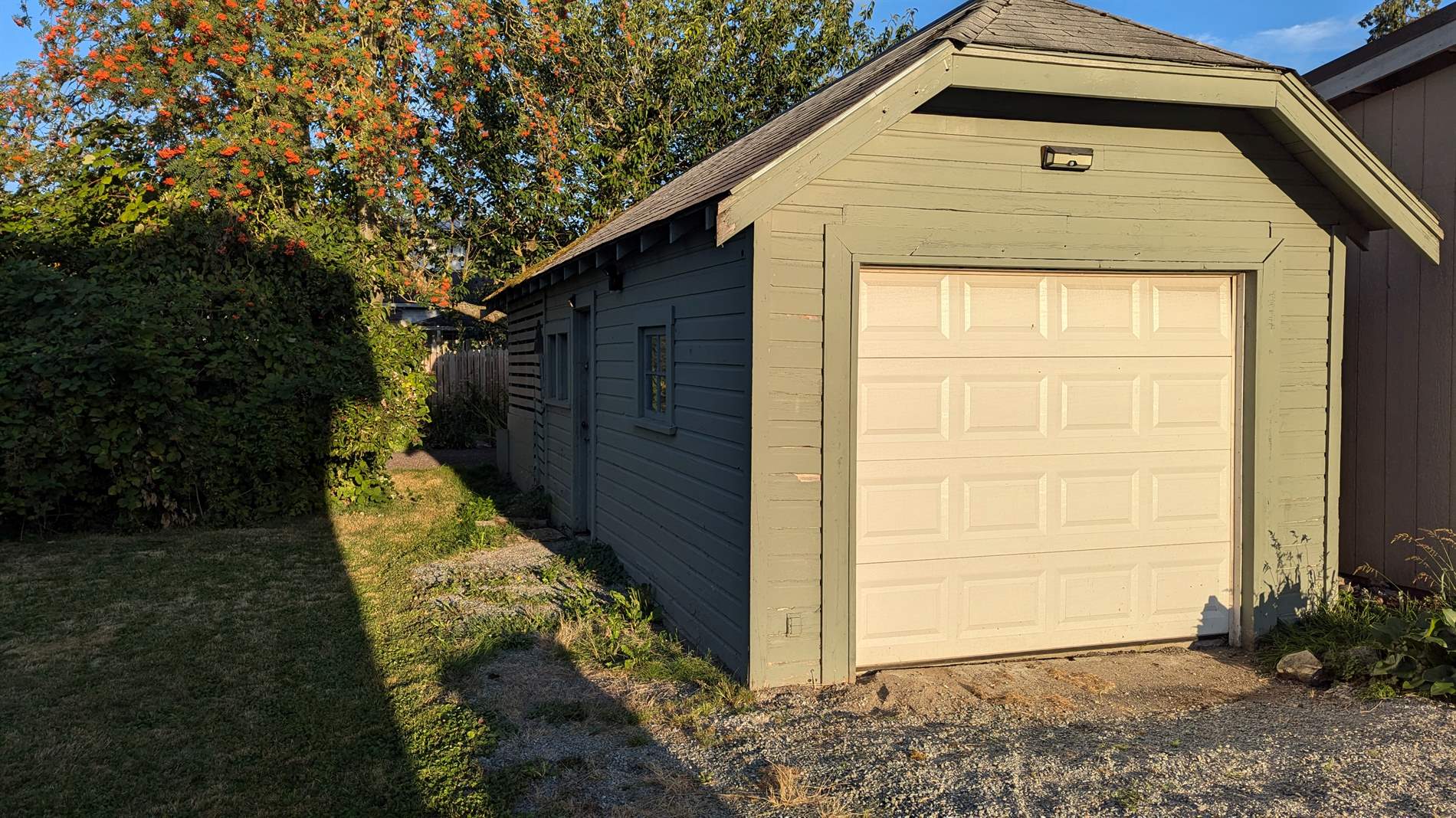 1418 Douglas Street, Mount Vernon, WA 98273