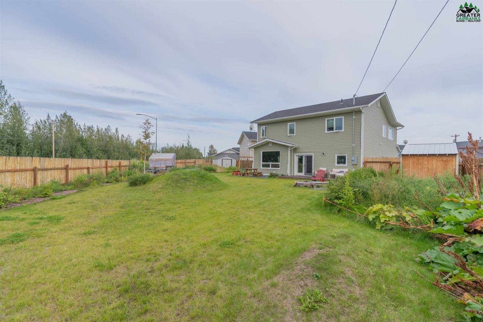 2691 Desert Eagle Loop, North Pole, AK 99705