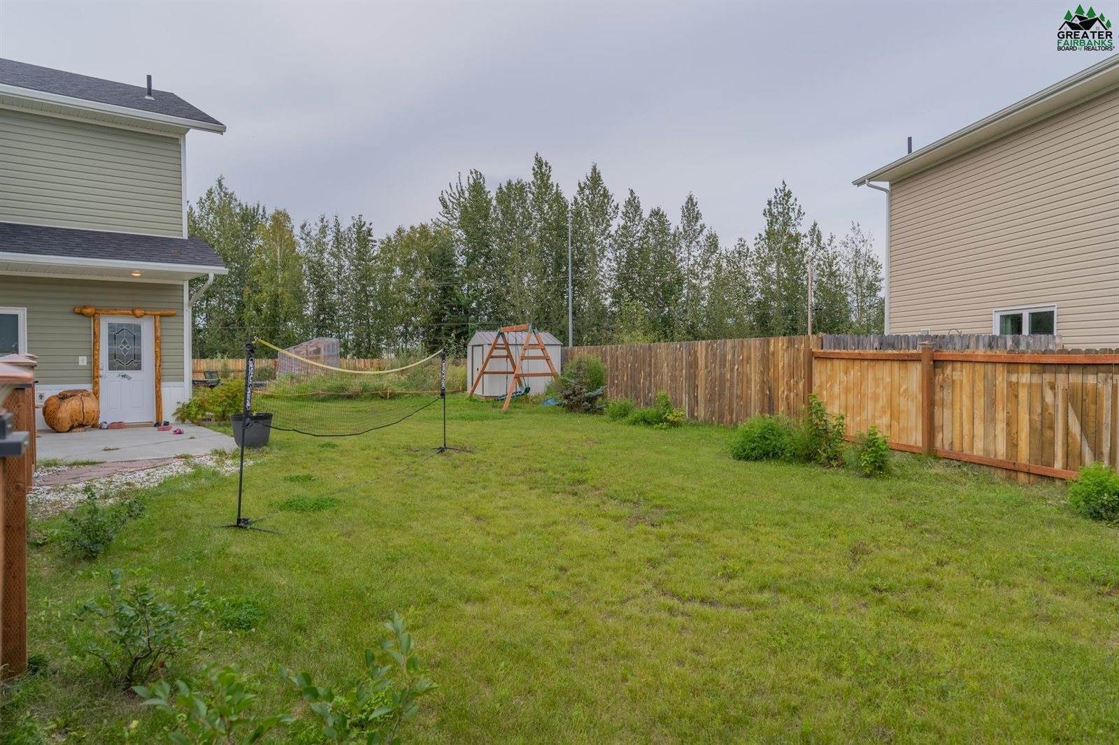 2691 Desert Eagle Loop, North Pole, AK 99705