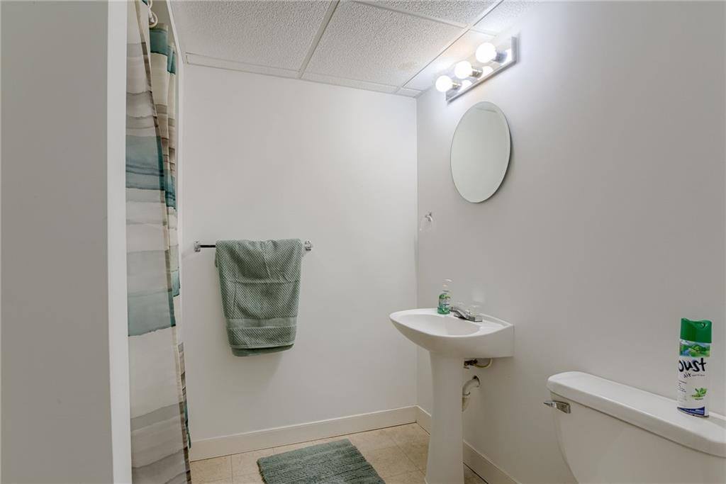 212 North Park Drive, Raymore, MO 64083