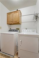 212 North Park Drive, Raymore, MO 64083