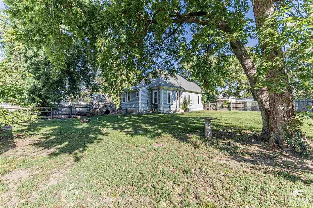 400 NE 6th, Abilene, KS 67410