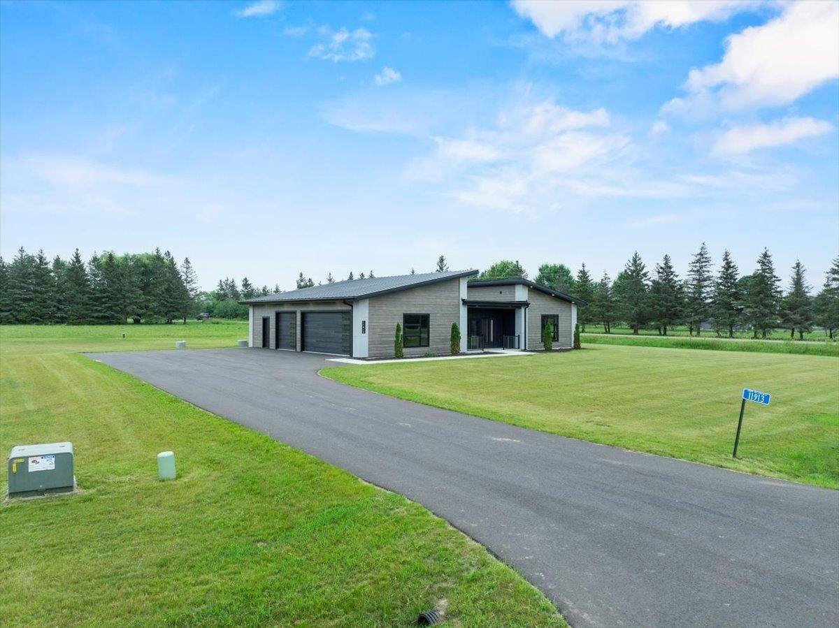 11913 Fairway Drive, Marshfield, WI 54449