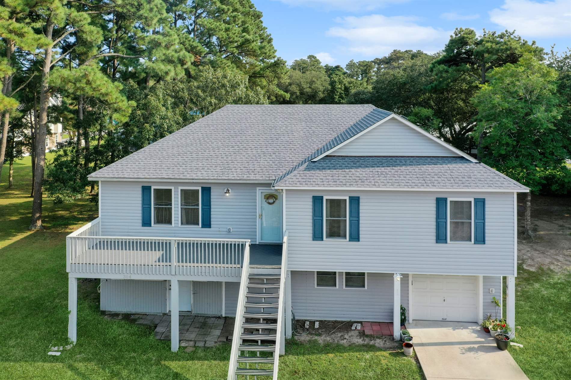 304 Live Oak, Kill Devil Hills, NC 27948