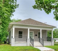 1202 South Connor Avenue, Joplin, MO 64801