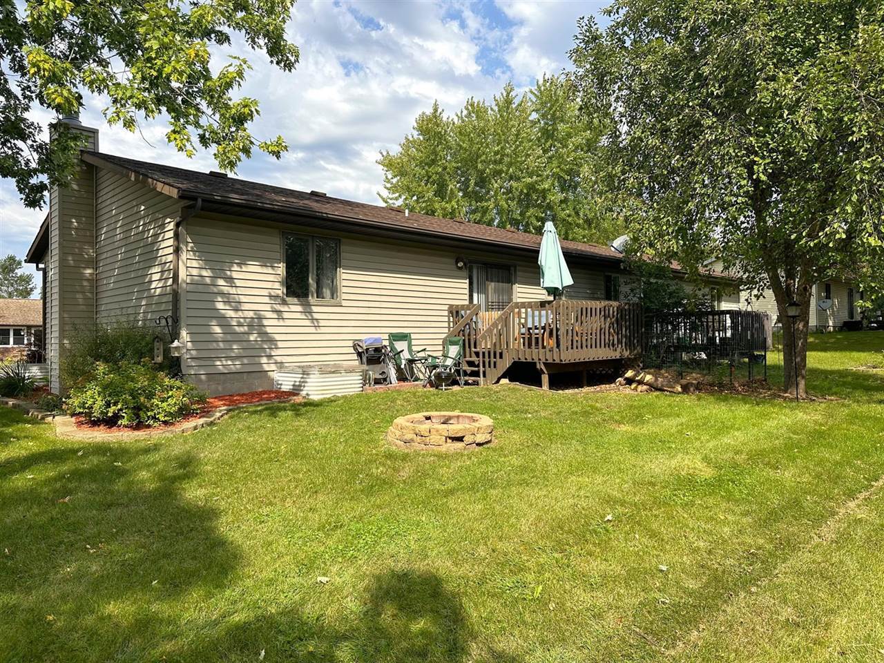 934/936 6th Ave N, Onalaska, WI 54650