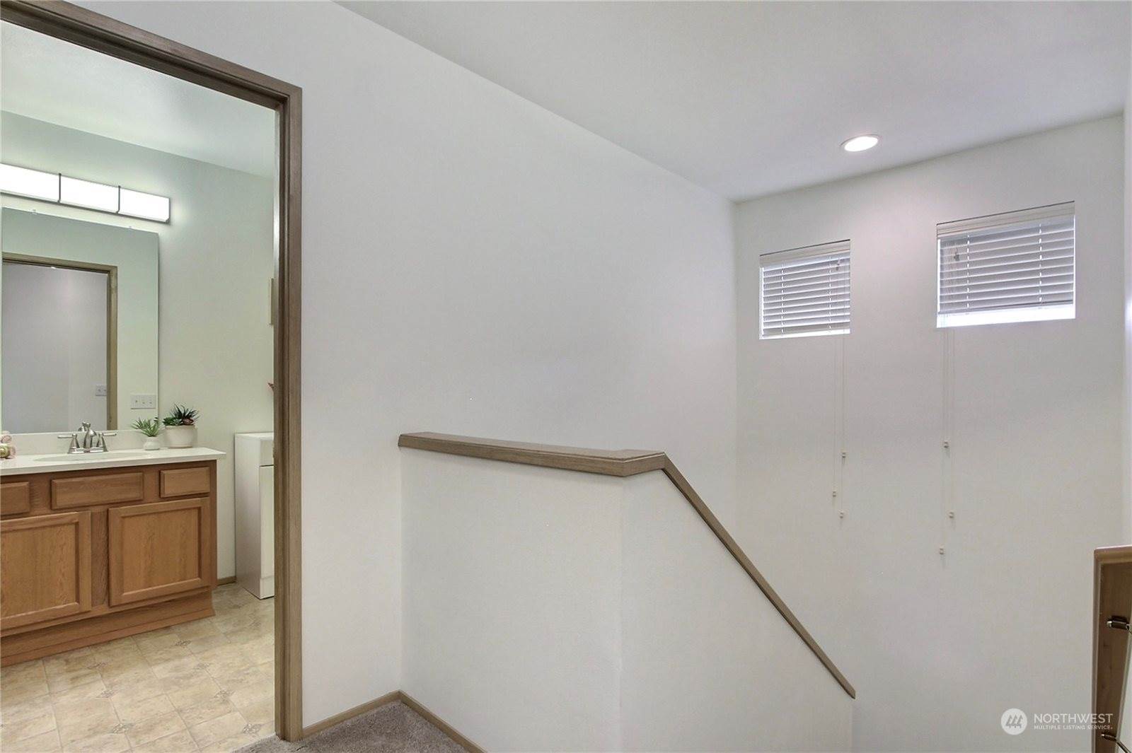 3086 Sheaser Way, Dupont, WA 98327