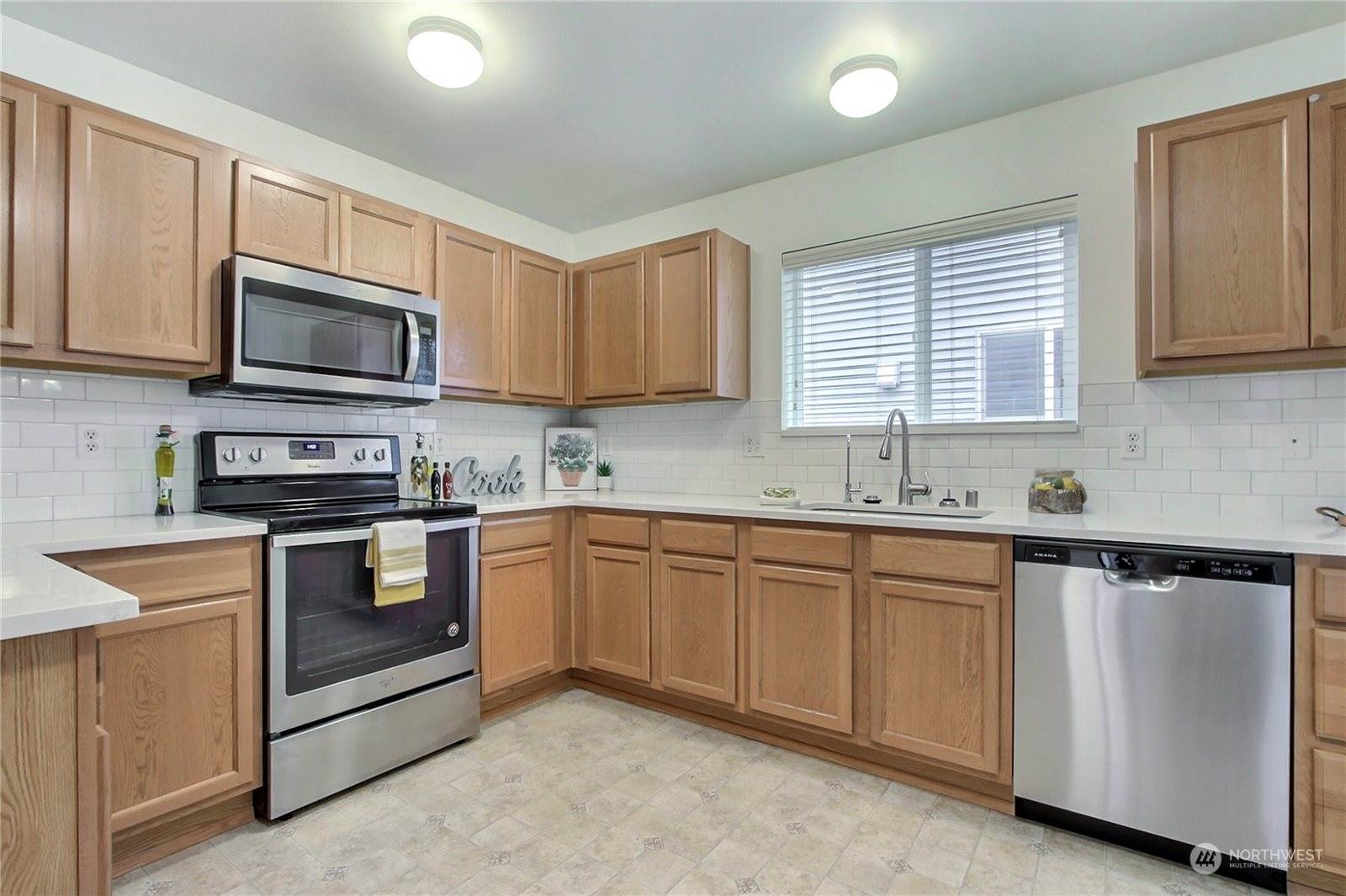 3086 Sheaser Way, Dupont, WA 98327