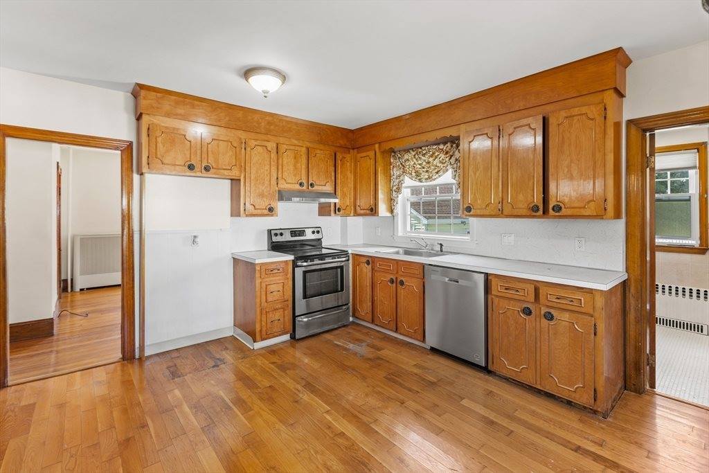 108 Casey St, Norwood, MA 02062