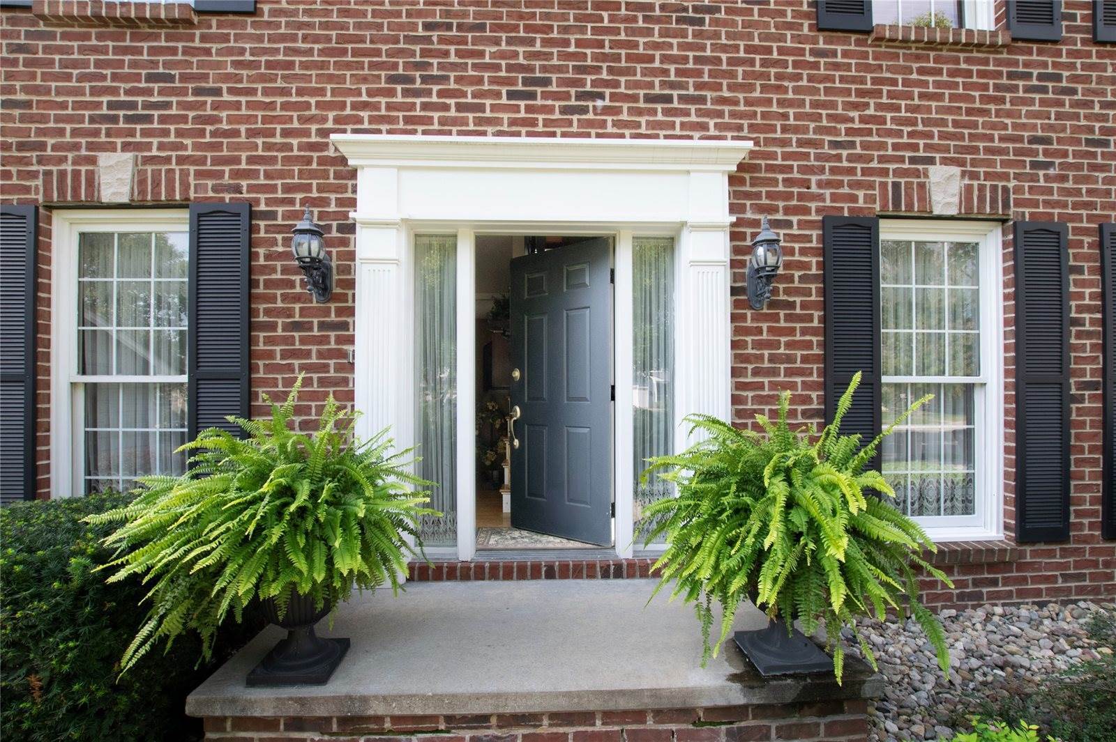 6019 Nottingham Drive, Johnston, IA 50131