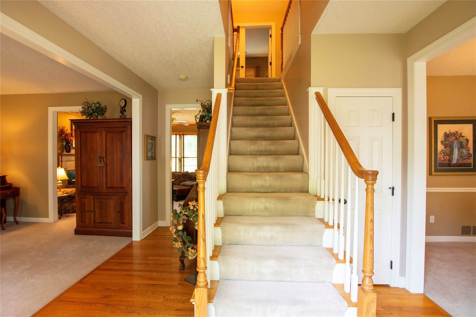 6019 Nottingham Drive, Johnston, IA 50131