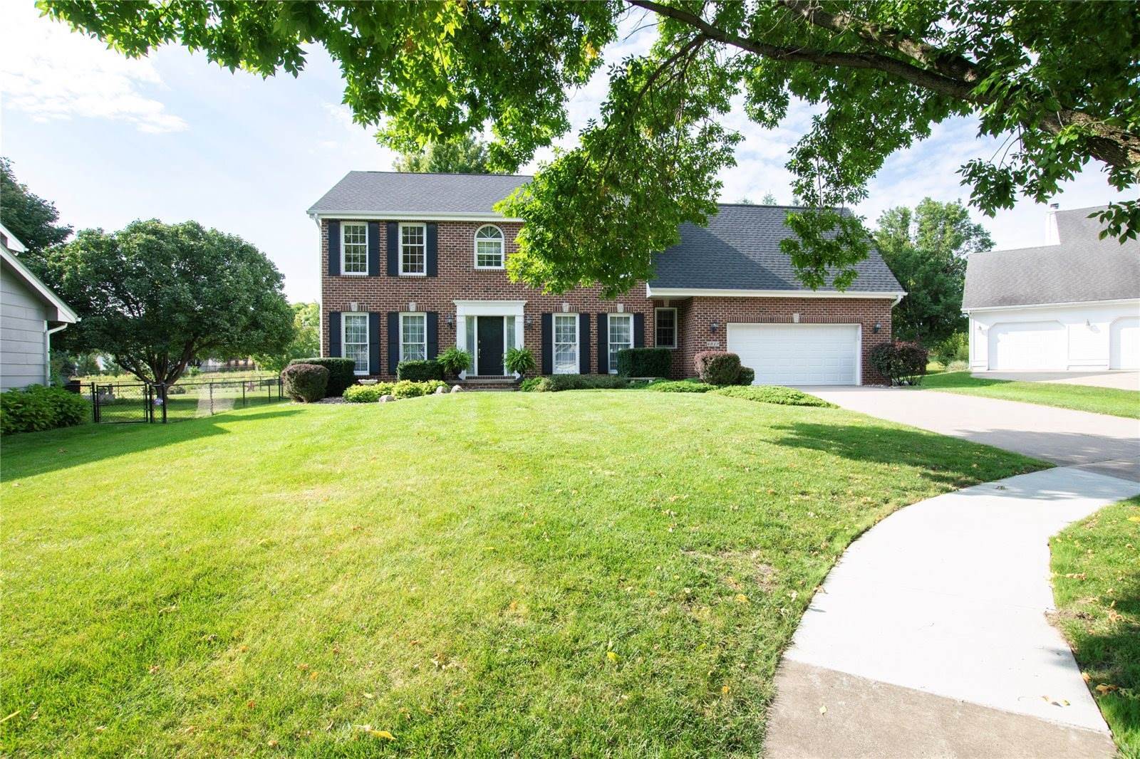 6019 Nottingham Drive, Johnston, IA 50131