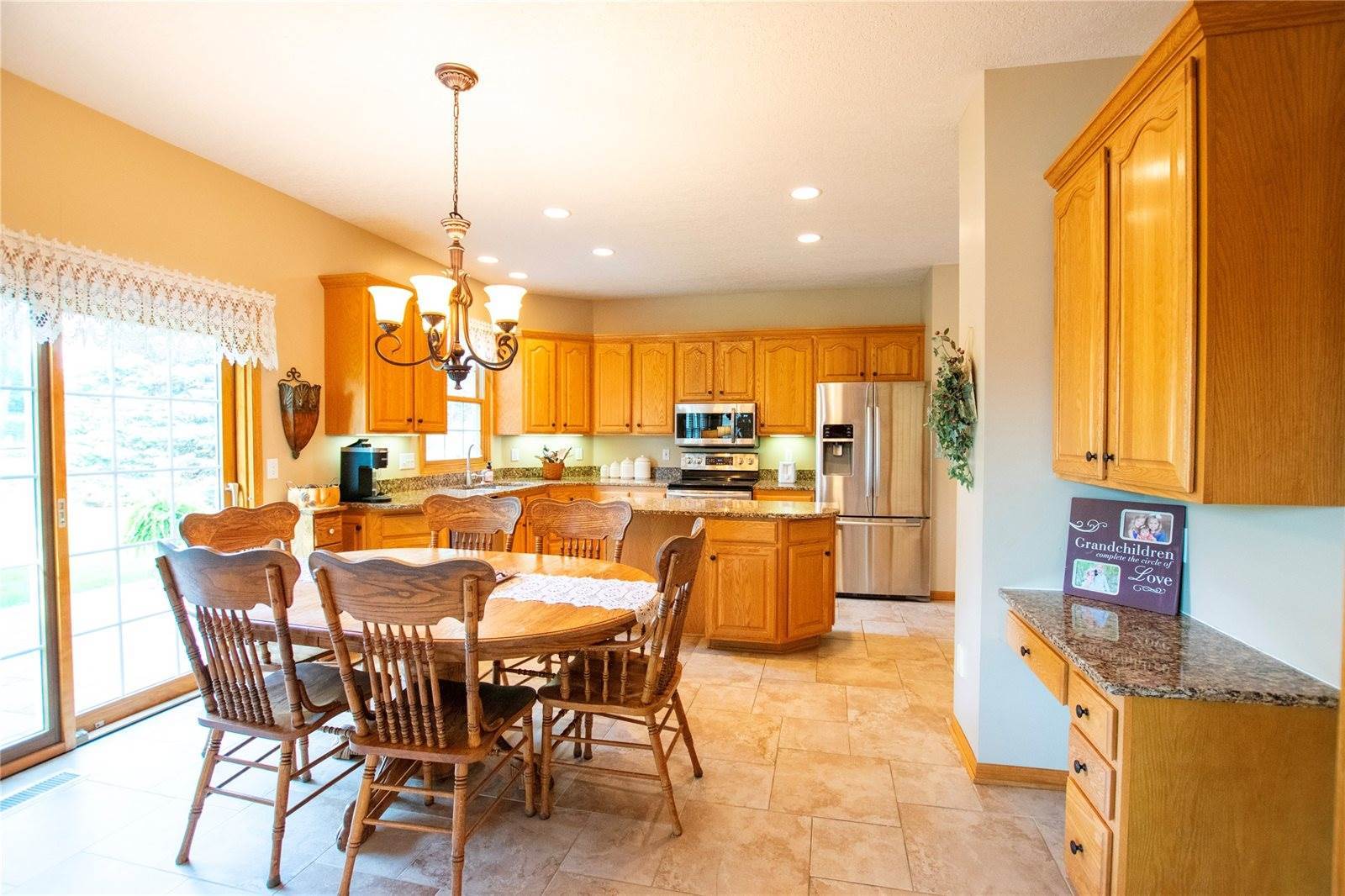 6019 Nottingham Drive, Johnston, IA 50131