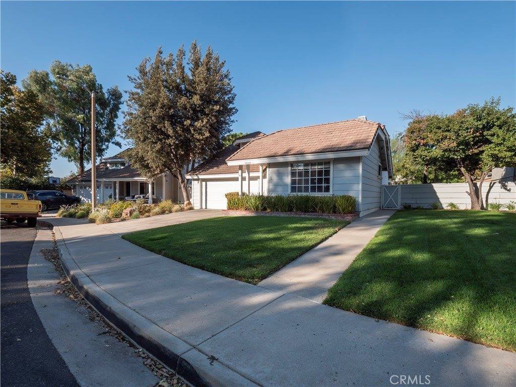 26064 La Palma Court, Valencia, CA 91355