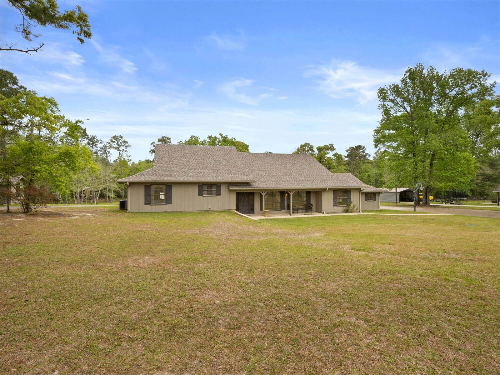 220 Gehron St, DeRidder, LA 70634