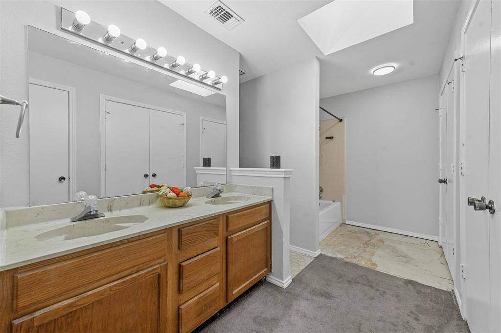 205 Lone Pine Court, Fort Worth, TX 76108