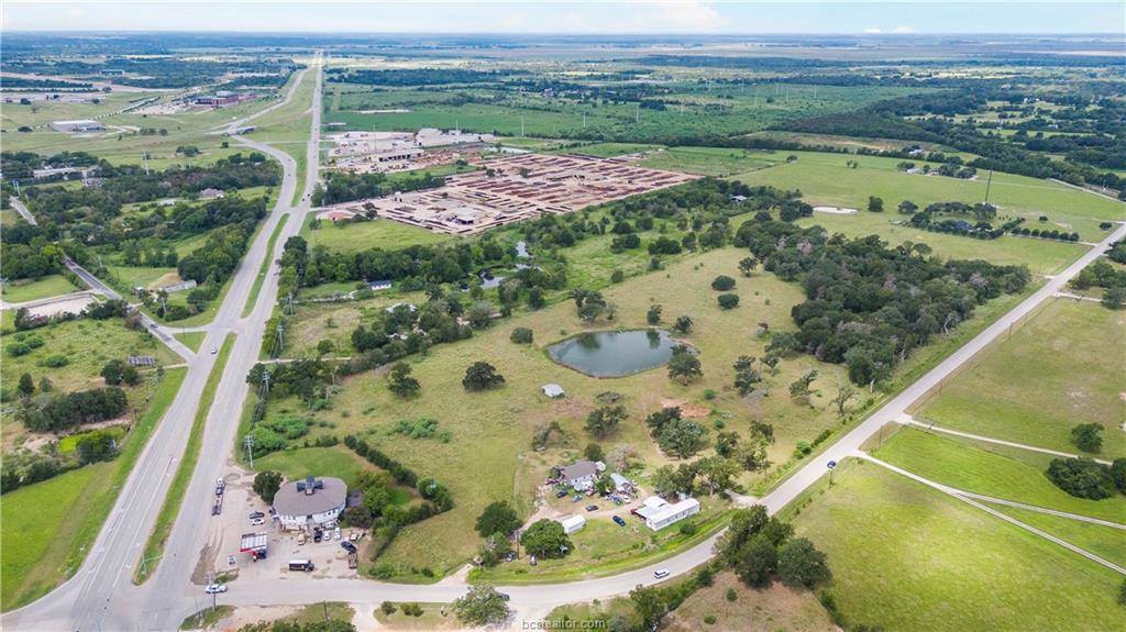 1839 Smetana Road, Bryan, TX 77807