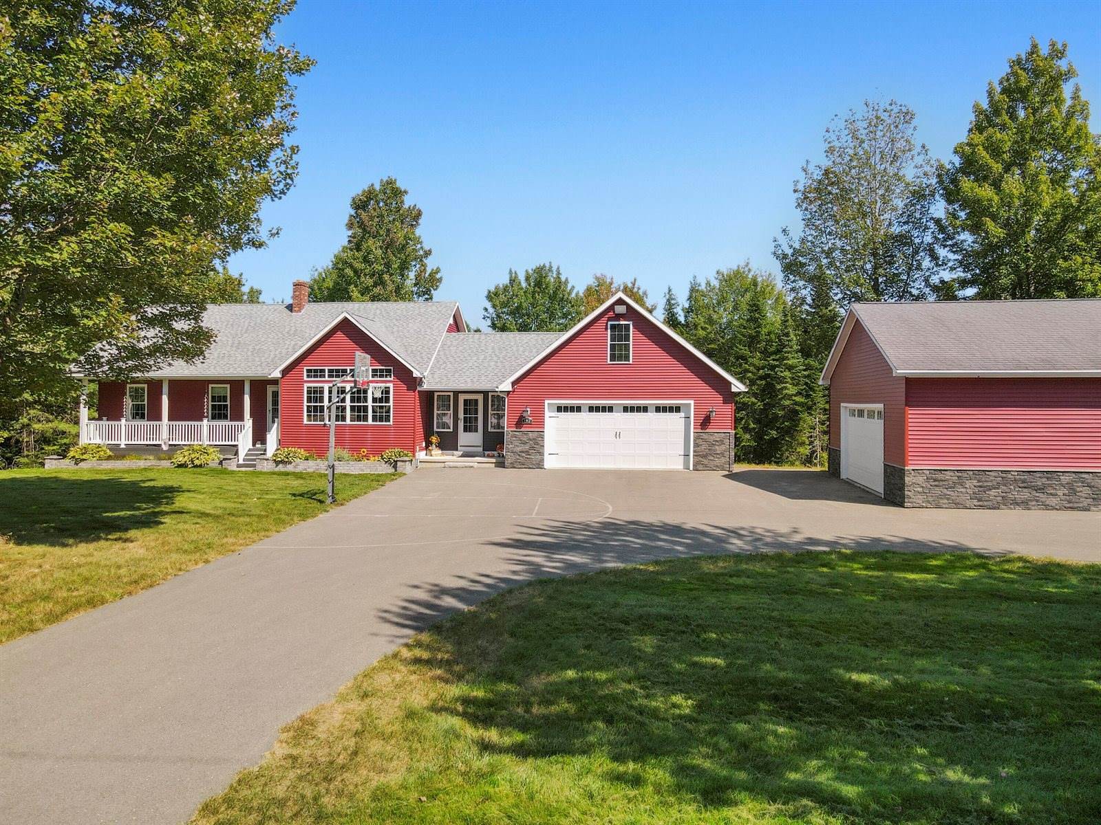 192 Ten Road, Bradley, ME 04411