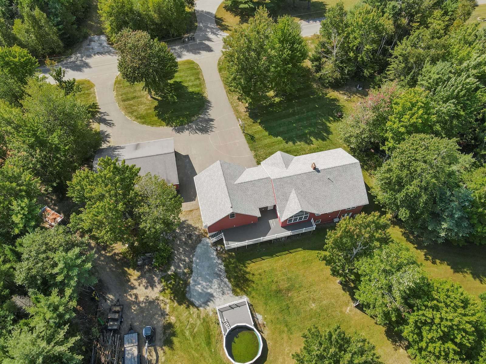 192 Ten Road, Bradley, ME 04411