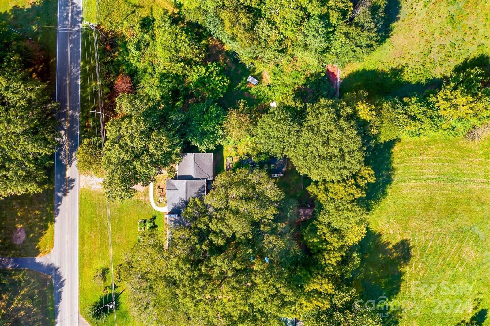 233 Alexis Lucia Road, Alexis, NC 28006