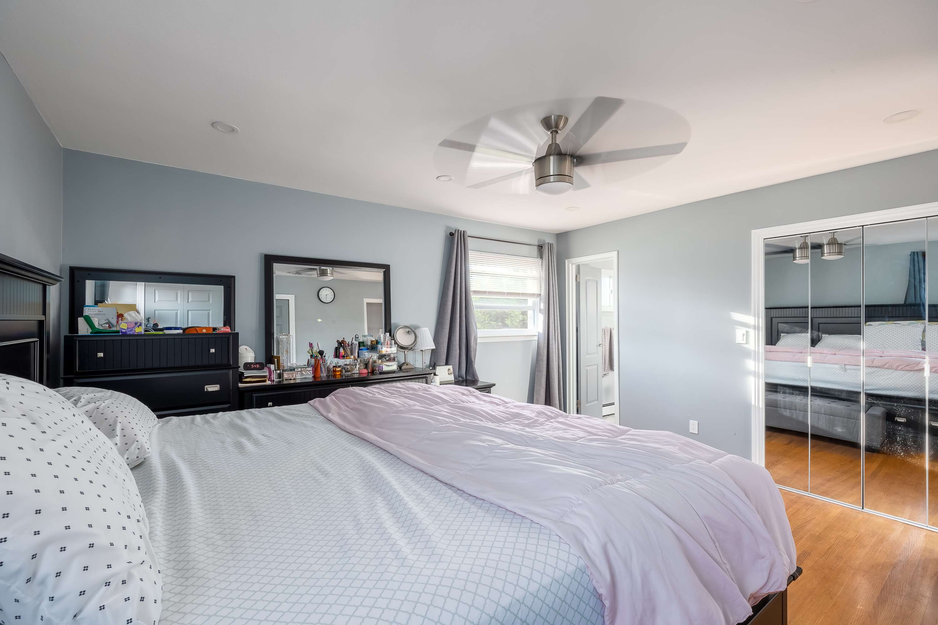 4 Taft Ave, bethpage, NY 11714