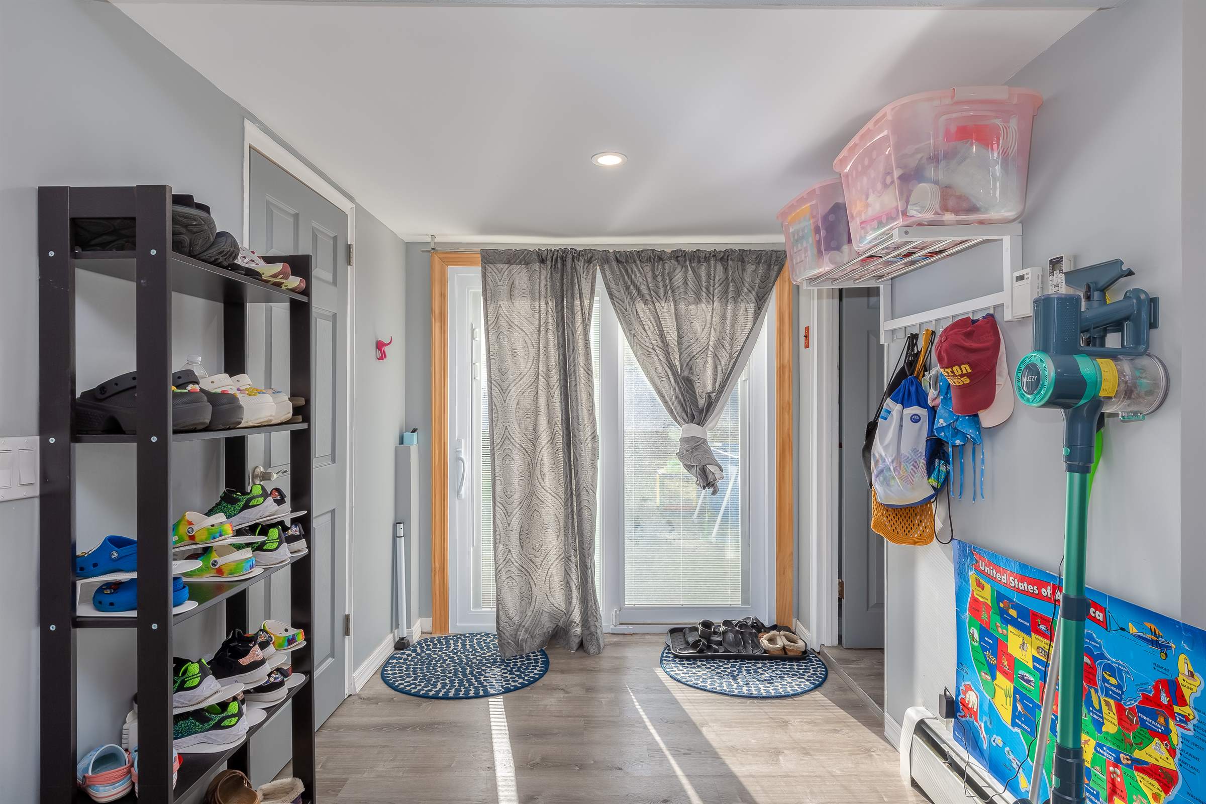 4 Taft Ave, bethpage, NY 11714