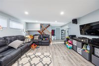 4 Taft Ave, bethpage, NY 11714