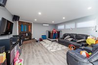 4 Taft Ave, bethpage, NY 11714