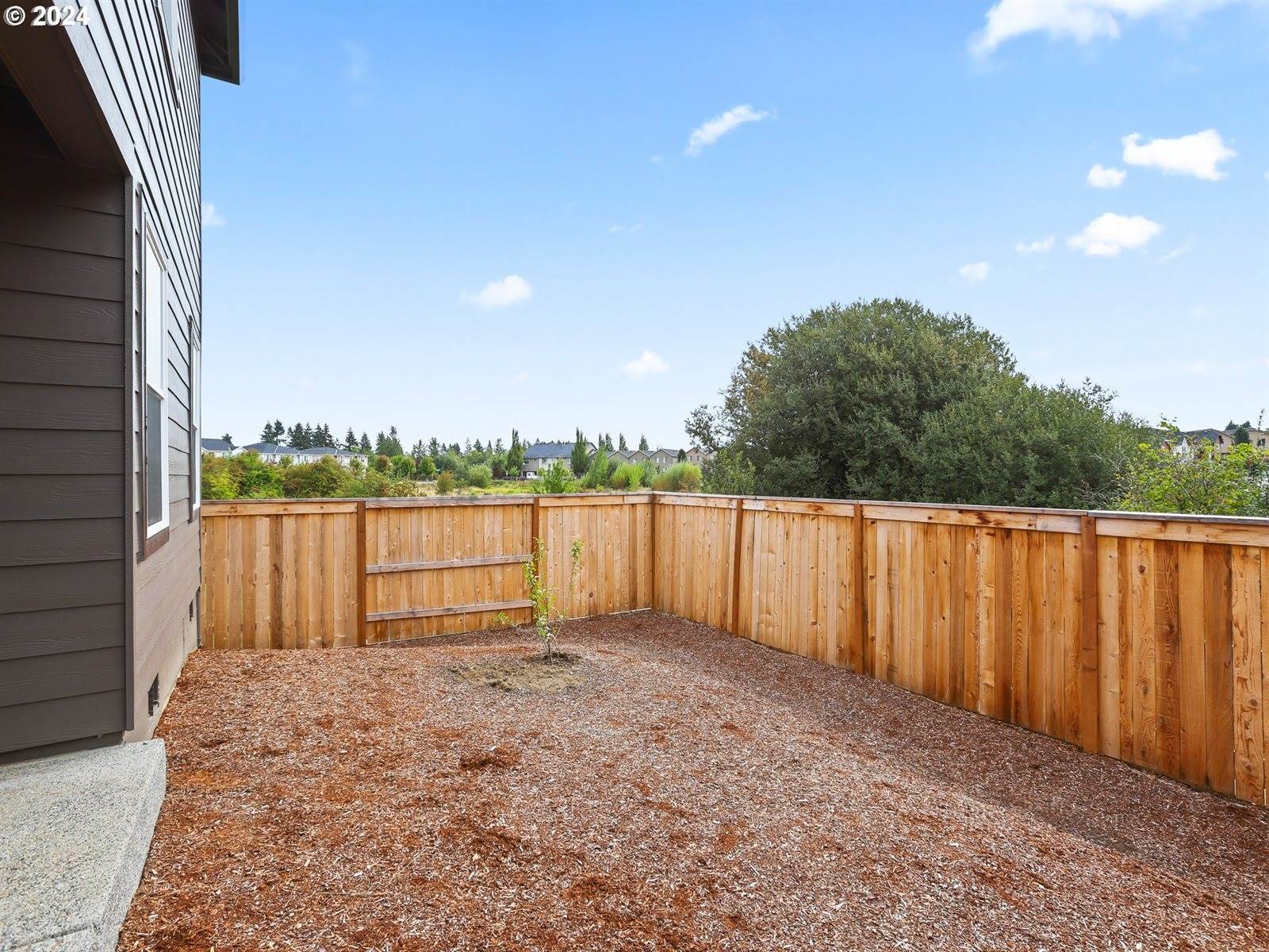 240 North 30TH Dr, Ridgefield, WA 98642