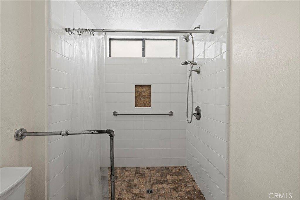 44239 Fenner Avenue, Lancaster, CA 93536