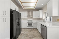 44239 Fenner Avenue, Lancaster, CA 93536